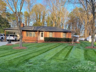 254 Lucky Dr NW