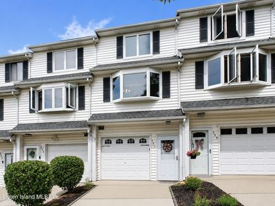 291 Bartlett Ave
