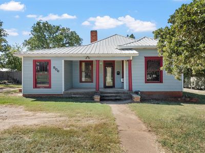 Property at 506 E Main St, Hamilton, TX