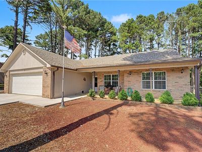 7 Fairlie Ln