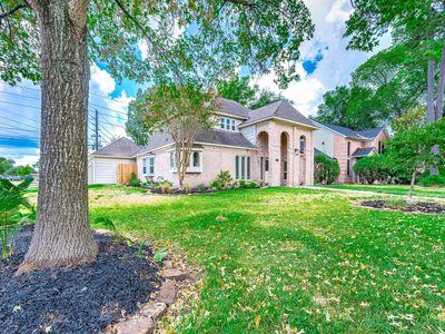 18909 Walden Forest Dr