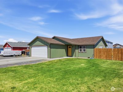 Property at 709 N Paxson Drive, Moses Lake, WA