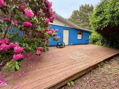 1309 SW Sherwood Ln