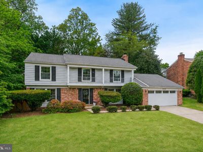 10900 Gainsborough Rd