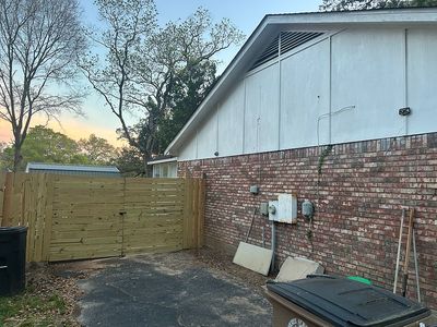 5813 Holly Hill Ct