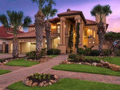 18935 Crescent Bay Dr