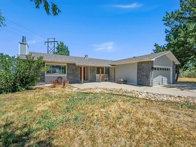 5005 Swainsona Dr