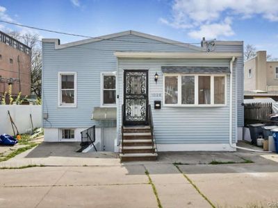 1028 E 84th Street