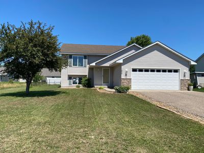 1404 Meadow View Dr