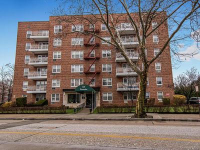 415 Gramatan Avenue #1C