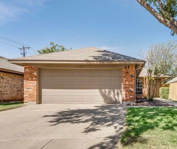 6705 Driffield Cir W