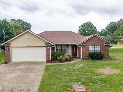 1602 Hunter Hill Dr