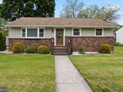 12 McGuire St