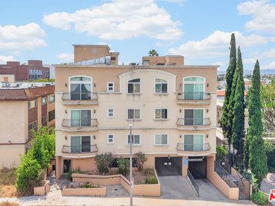 971 S Saint Andrews Pl APT 301