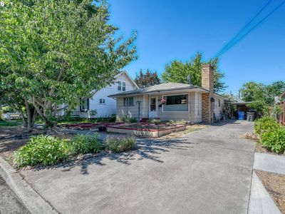 113 SE 7th St