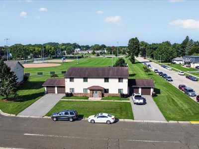 202 Danbury Ct