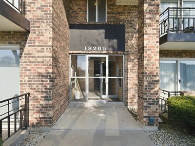 18205 Hart Dr APT 3A