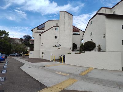 6111 Rancho Mission Rd Unit 106
