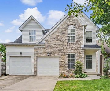 3124 Roundway Down Ln