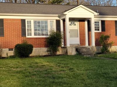 1325 Maddux Ave