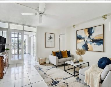 6450 Collins Ave APT 202