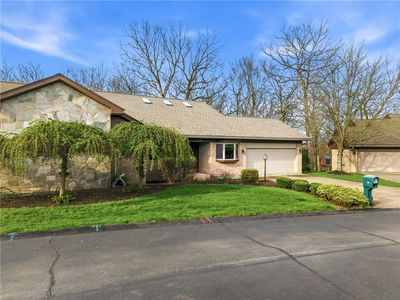 180 Oakview Dr