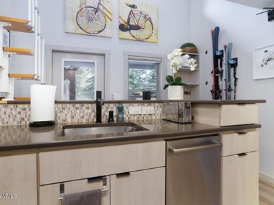 1552 Matterhorn Cir APT 9