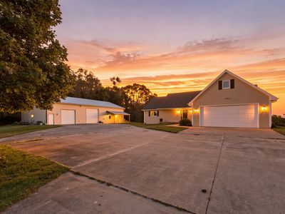 10714 S 36th Ave W