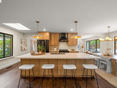2883 Bowling Green Dr