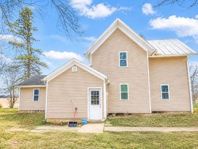 854 Braucker Rd