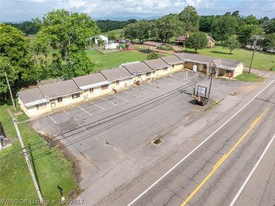 910 N Main St