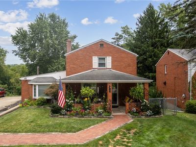 945 Roland Rd