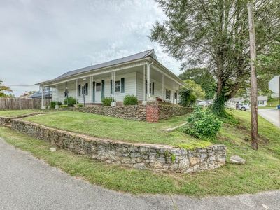 548 Cedar St