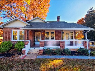 3606 Country Club Rd