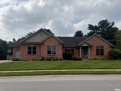 2220 W Laurel St