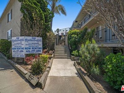 906 Torrance Blvd