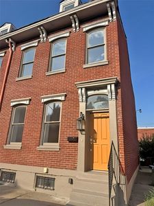 1112 Arch St