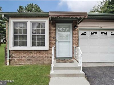 12A Sunset Rd