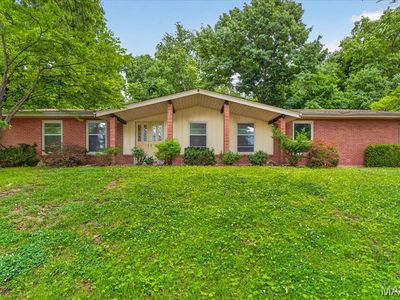 39 Grand Circle Dr