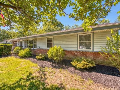 81 Errol Rd