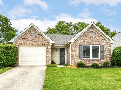Property at 7200 Woodgate Dr, Fishers, IN