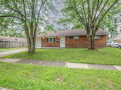 6111 Rosebury Dr
