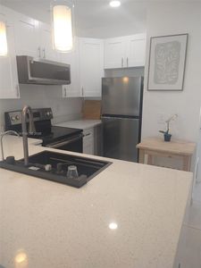 Property at 600 Layne Blvd APT 122, Hallandale, FL