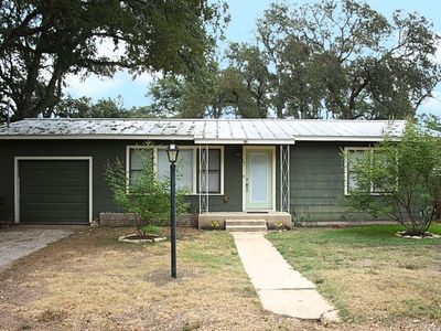 182 Woodland Ave