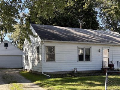 128 Lawrence Ave