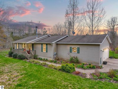 712 E 38th Rd