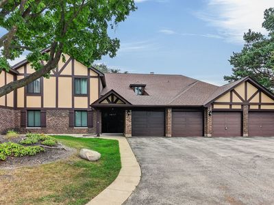1657 Dover Ct APT C