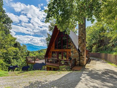 Property at 1404 S Baden Dr, Gatlinburg, TN