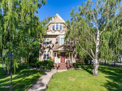 907 Kittson Ave