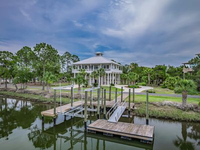 123 Cedar Island Way
